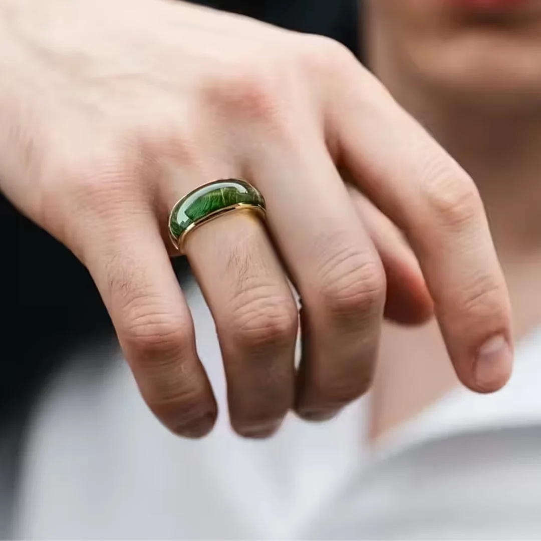 Emerald Crown Ring - Image 3